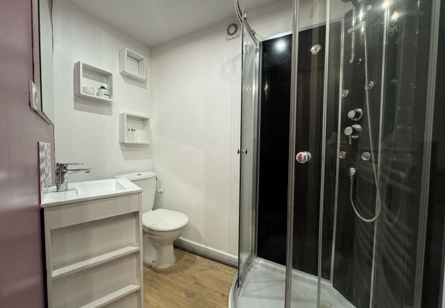 Villa à Le Mans - Villa Barillerie 1870 - Centre - 24 personnes Villa à Le Mans - Villa Barillerie 1870 - Centre - 24 personnes