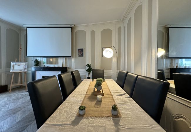 Villa à Le Mans - Villa Barillerie 1870 - Centre - 24 personnes Villa à Le Mans - Villa Barillerie 1870 - Centre - 24 personnes