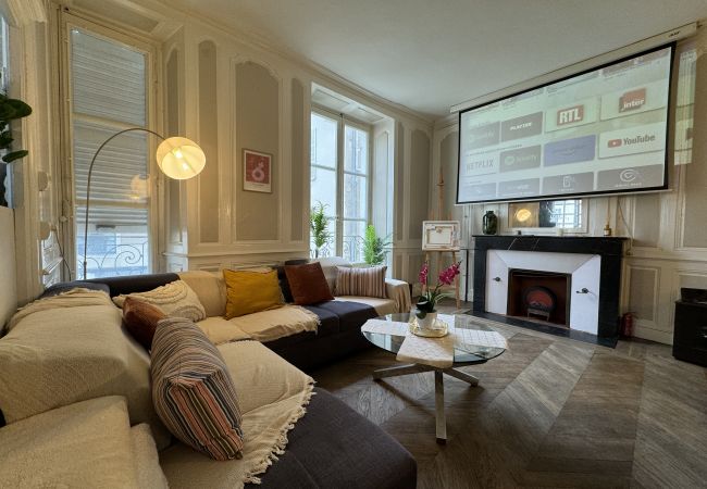 Villa à Le Mans - Villa Barillerie 1870 - Centre - 24 personnes Villa à Le Mans - Villa Barillerie 1870 - Centre - 24 personnes