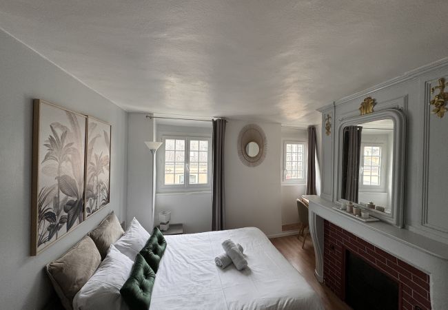 Villa à Le Mans - Villa Barillerie 1870 - Centre - 24 personnes Villa à Le Mans - Villa Barillerie 1870 - Centre - 24 personnes