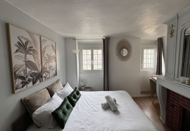 Villa à Le Mans - Villa Barillerie 1870 - Centre - 24 personnes Villa à Le Mans - Villa Barillerie 1870 - Centre - 24 personnes