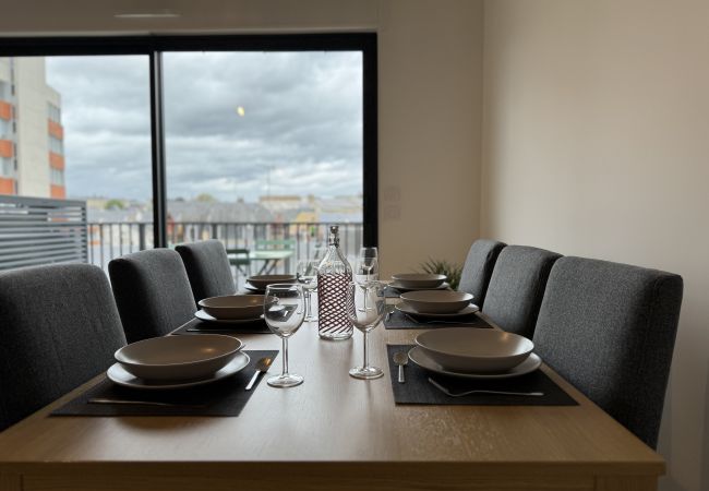 Appartement à Le Mans - Le Corner - Ville - 8 pers - Rêve au Mans Appartement à Le Mans - Le Corner - Ville - 8 pers - Rêve au Mans