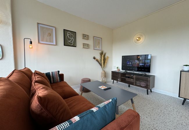 Appartement à Le Mans - La Toise - 8 personnes - Wifi - Rêve au Mans  Appartement à Le Mans - La Toise - 8 personnes - Wifi - Rêve au Mans