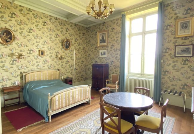 Domaine à Maigné - Château de Resteau - Haut de Gamme - 15 pers - Rêve au Mans Domaine à Maigné - Château de Resteau - Haut de Gamme - 15 pers - Rêve au Mans