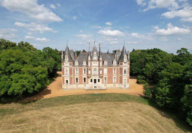 Domaine à Maigné - Château de Resteau - Haut de Gamme - 15 pers - Rêve au Mans Domaine à Maigné - Château de Resteau - Haut de Gamme - 15 pers - Rêve au Mans