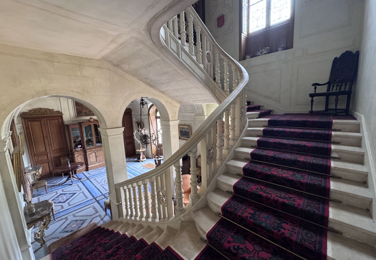 Domaine à Maigné - Château de Resteau - Haut de Gamme - 15 pers - Rêve au Mans