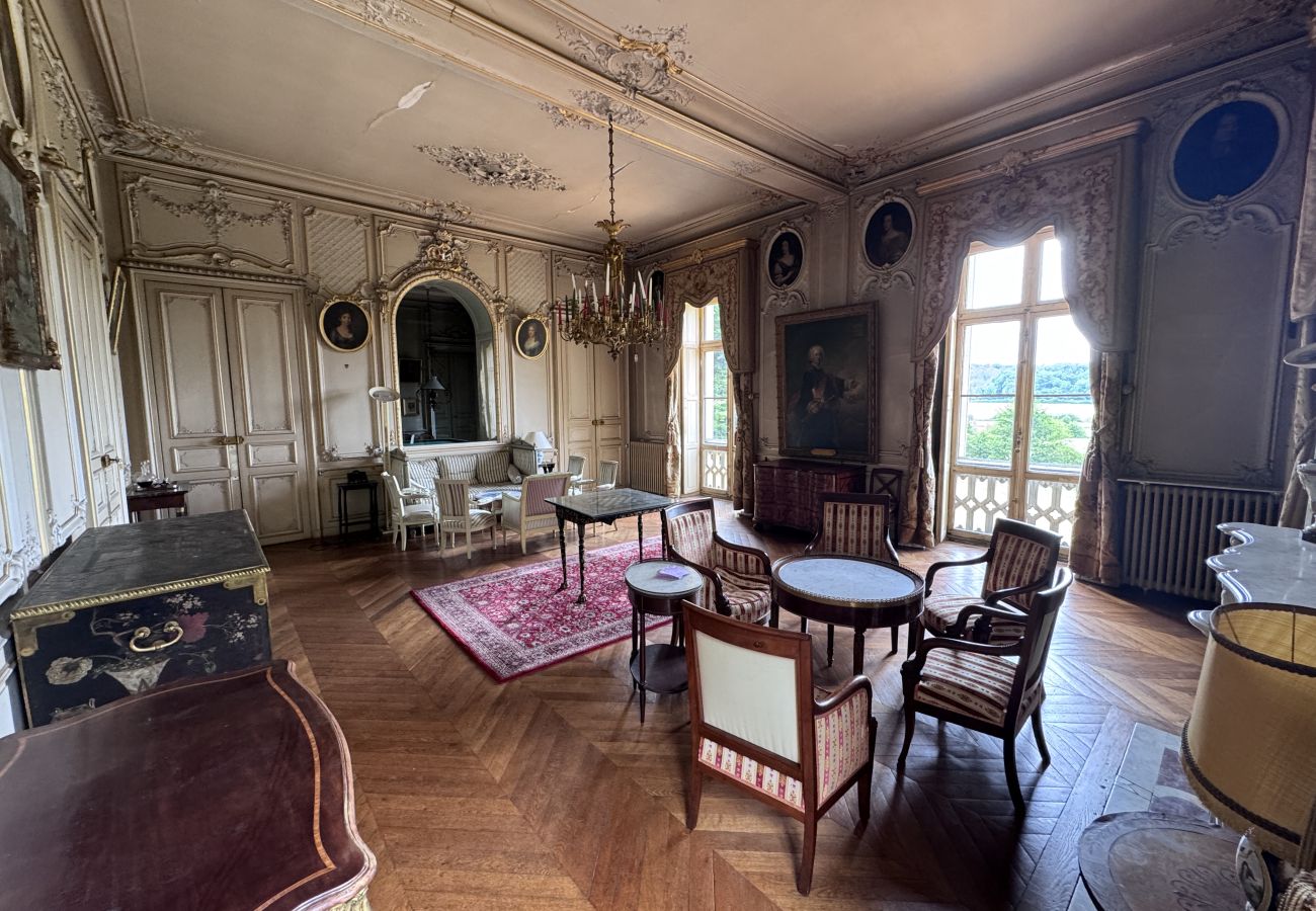 Domaine à Maigné - Château de Resteau - Haut de Gamme - 15 pers - Rêve au Mans