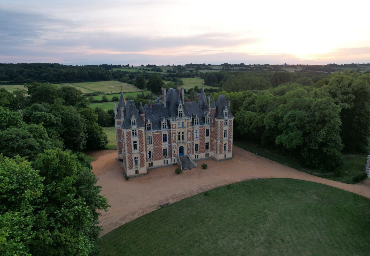 Domaine à Maigné - Château de Resteau - Haut de Gamme - 15 pers - Rêve au Mans