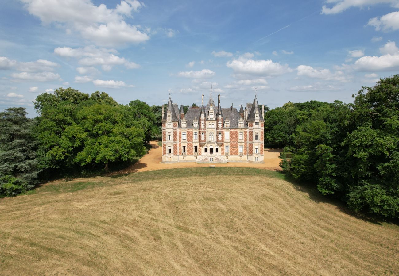 Domaine à Maigné - Château de Resteau - Haut de Gamme - 15 pers - Rêve au Mans