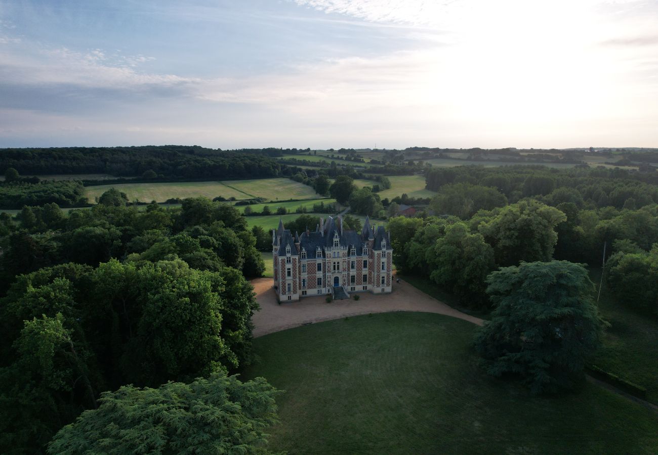Domaine à Maigné - Château de Resteau - Haut de Gamme - 15 pers - Rêve au Mans