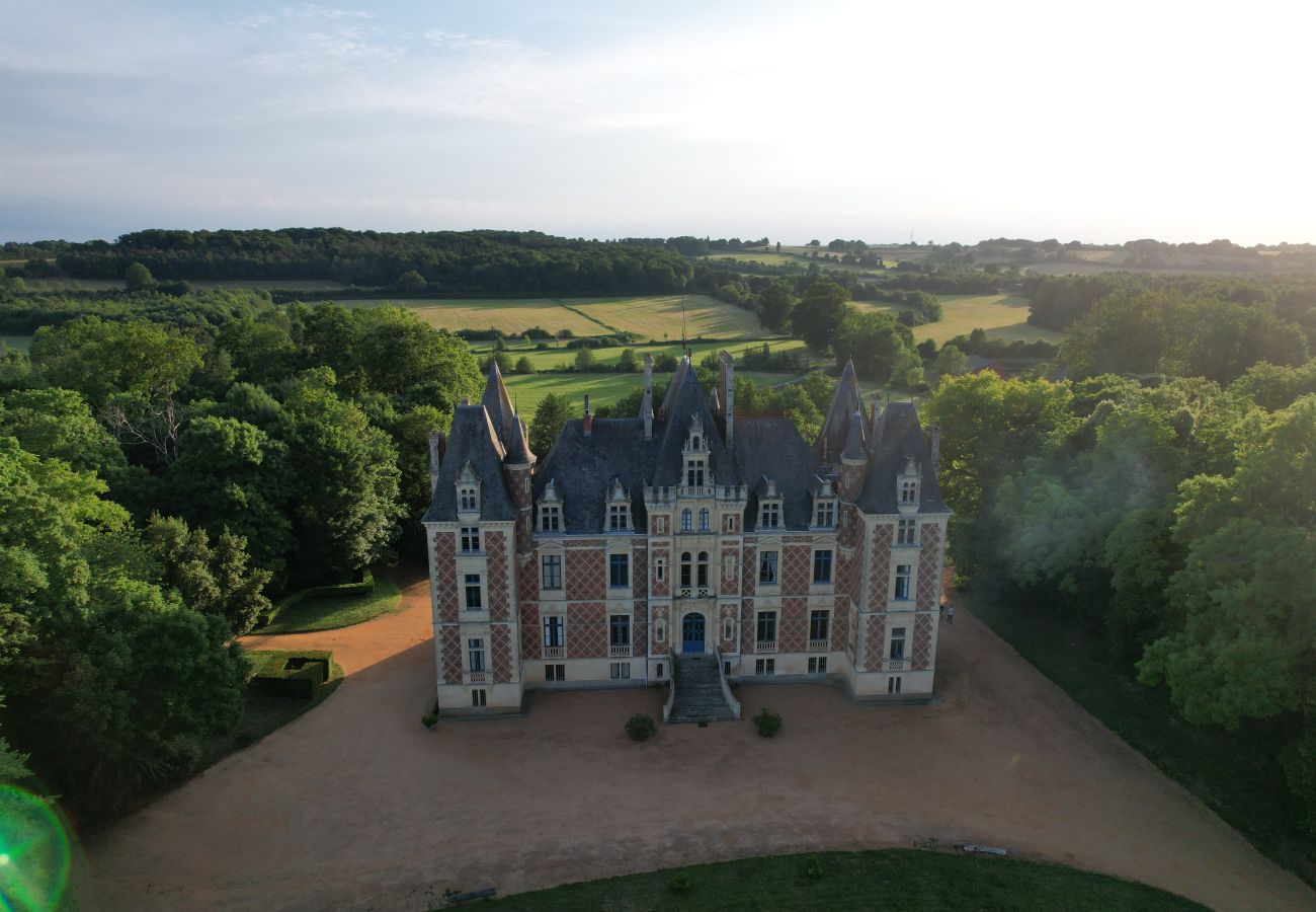 Domaine à Maigné - Château de Resteau - Haut de Gamme - 15 pers - Rêve au Mans