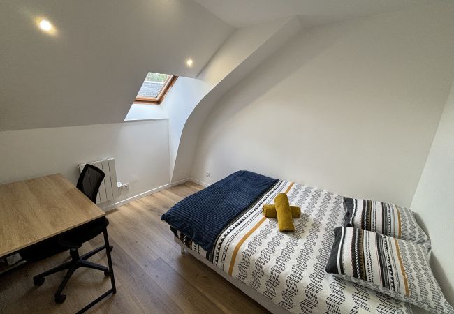 Appartement à Ecommoy - Le Pigeon Voyageur - 8p - Circuit - Rêve au Mans Appartement à Ecommoy - Le Pigeon Voyageur - 8p - Circuit - Rêve au Mans