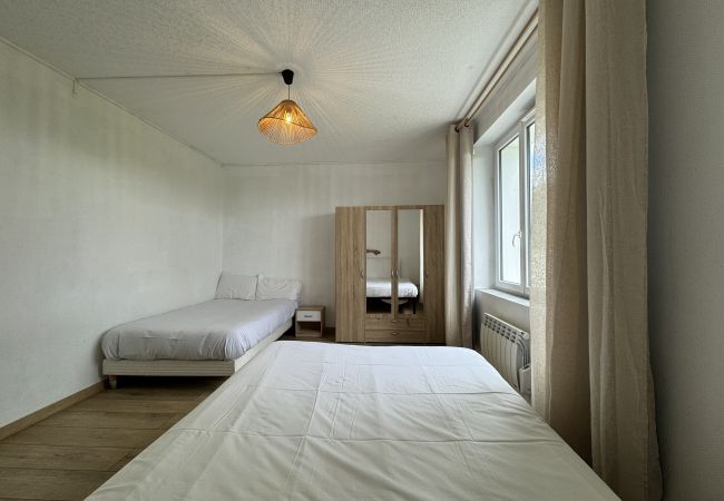 Gîte Rural à Saint-Vincent-du-Lorouër - La Paquerie - Gîte - Campagne - 12 pers - Rêve au Mans Gîte Rural à Saint-Vincent-du-Lorouër - La Paquerie - Gîte - Campagne - 12 pers - Rêve au Mans