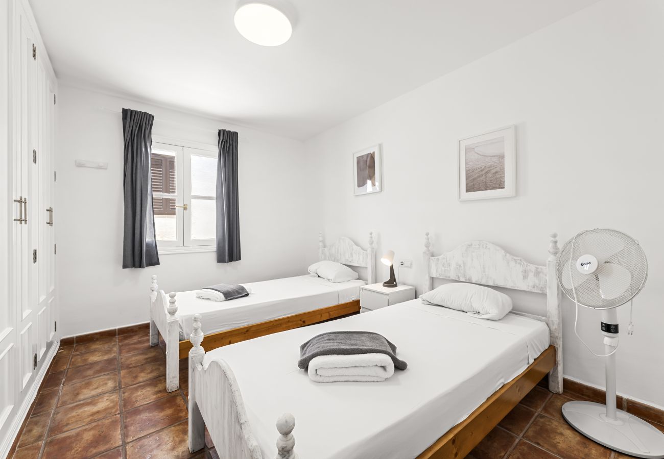 Appartement à Playa Honda - La Casa de Tara: Tu Refugio de Sol y Mar en Playa Honda