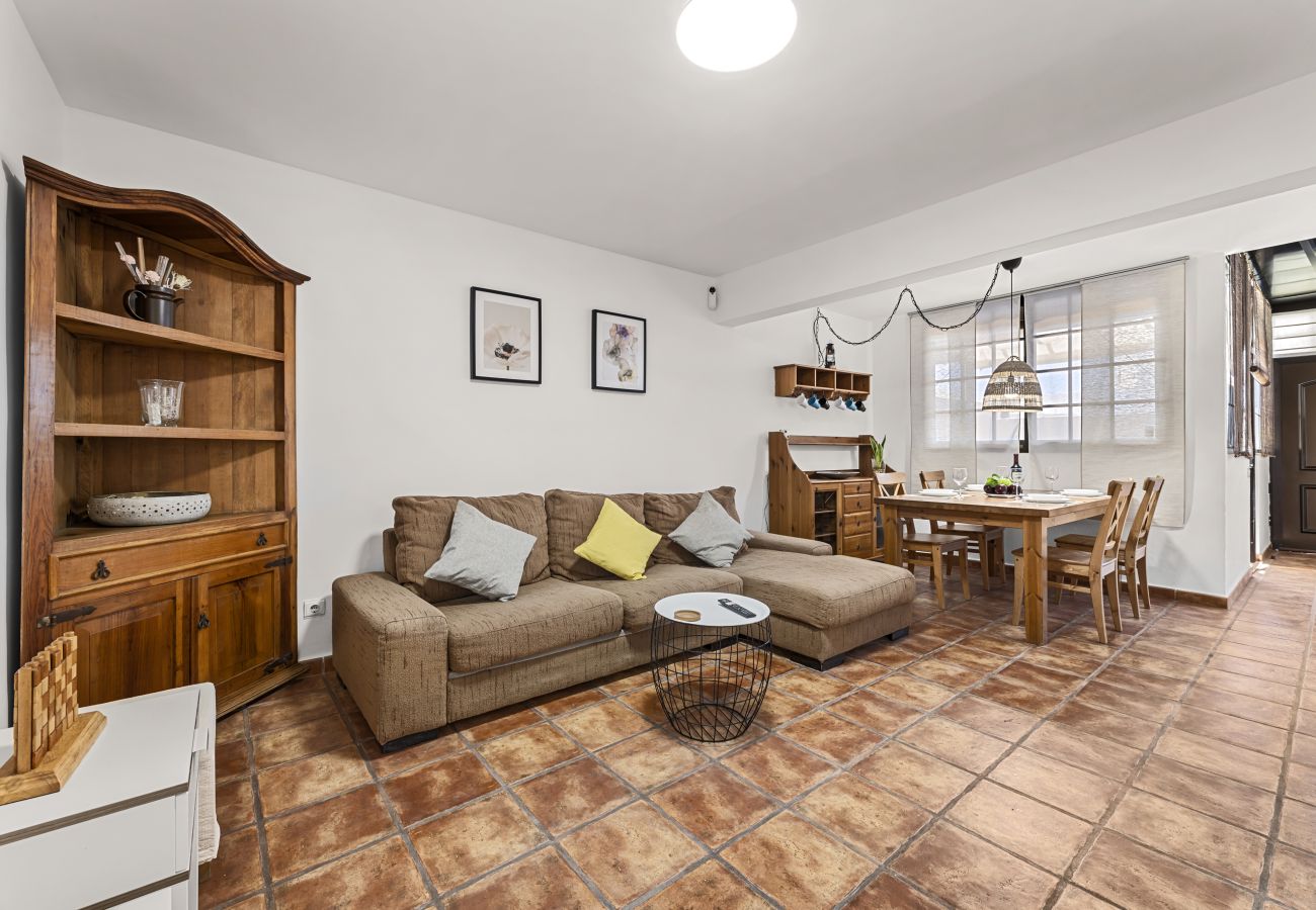 Appartement à Playa Honda - La Casa de Tara: Tu Refugio de Sol y Mar en Playa Honda