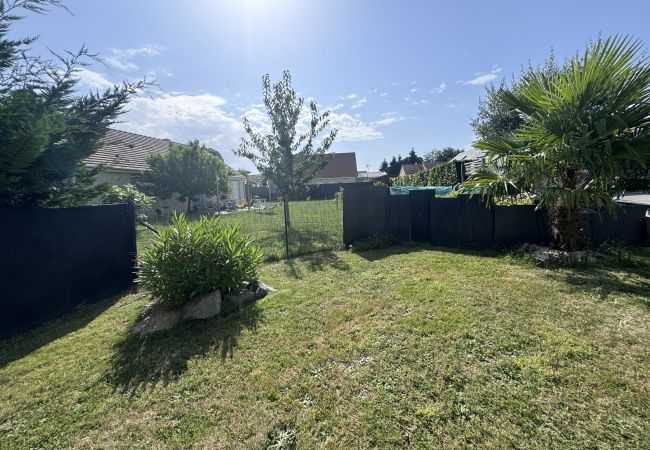 Maison à Saint-Mars-d´Outillé - Le QG des Bolides - 12 pers - Circuit - Rêve au Mans Maison à Saint-Mars-d´Outillé - Le QG des Bolides - 12 pers - Circuit - Rêve au Mans