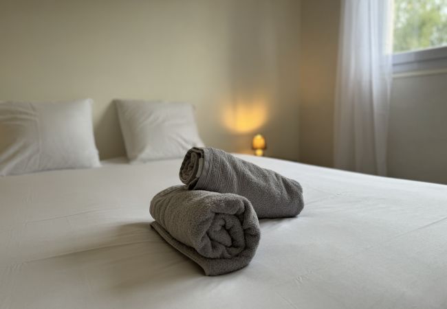 Appartement à Le Mans - Le Bigarreaux - 6pers - Wi-Fi - Rêve au Mans Appartement à Le Mans - Le Bigarreaux - 6pers - Wi-Fi - Rêve au Mans