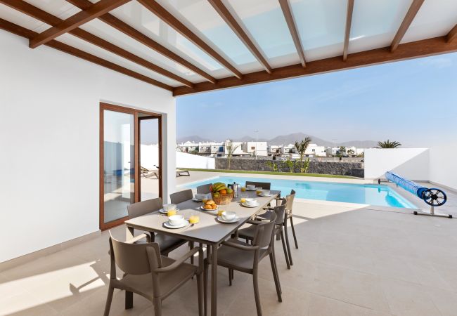Villa à Playa Blanca -  Villa Navya - Altos de Lanzarote Villa à Playa Blanca -  Villa Navya - Altos de Lanzarote