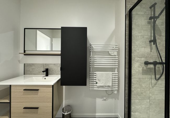 Maison à Le Mans -  L'Oasis - Gazonfier - 7 pers - Rêve au Mans Maison à Le Mans -  L'Oasis - Gazonfier - 7 pers - Rêve au Mans