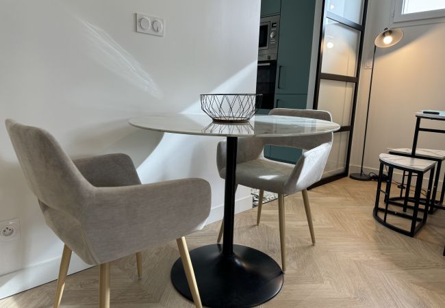 Maison à Le Mans -  L'Oasis - Gazonfier - 7 pers - Rêve au Mans Maison à Le Mans -  L'Oasis - Gazonfier - 7 pers - Rêve au Mans