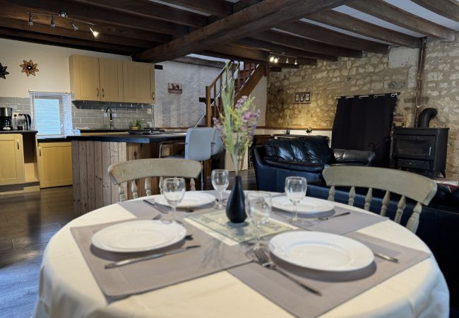 Gîte Rural à Aubigné-Racan - La Grange D'EsusTerra - piscine - 6 pers - Rêve au Mans Gîte Rural à Aubigné-Racan - La Grange D'EsusTerra - piscine - 6 pers - Rêve au Mans