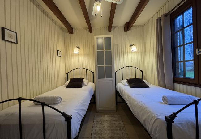 Chalet à Aubigné-Racan - Le Chalet D'EsusTerra - 4pers - Rêve au Mans Chalet à Aubigné-Racan - Le Chalet D'EsusTerra - 4pers - Rêve au Mans