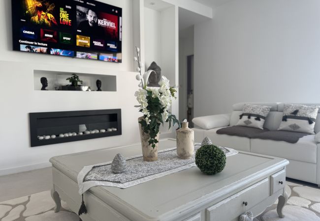 Maison à Ruaudin - Le Luxury - 24h du Mans - 6pers - Rêve au Mans Maison à Ruaudin - Le Luxury - 24h du Mans - 6pers - Rêve au Mans