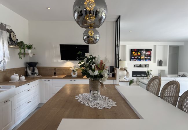 Maison à Ruaudin - Le Luxury - 24h du Mans - 6pers - Rêve au Mans Maison à Ruaudin - Le Luxury - 24h du Mans - 6pers - Rêve au Mans