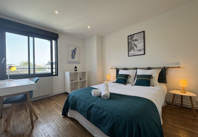 Maison à Le Mans - Le Maki - 10 pers  - Rêve au Mans Maison à Le Mans - Le Maki - 10 pers  - Rêve au Mans