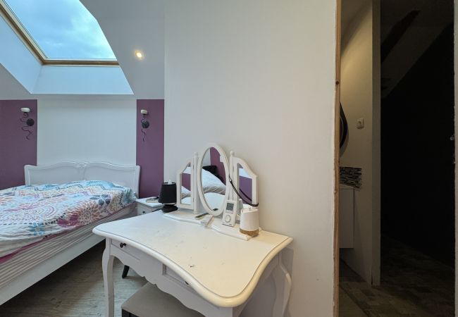 Maison à Roézé-sur-Sarthe - La Parenthèse Verte - 8pers - Piscine - Rêve au Mans Maison à Roézé-sur-Sarthe - La Parenthèse Verte - 8pers - Piscine - Rêve au Mans