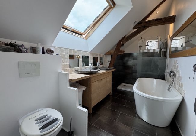 Maison à Roézé-sur-Sarthe - La Parenthèse Verte - 8pers - Piscine - Rêve au Mans Maison à Roézé-sur-Sarthe - La Parenthèse Verte - 8pers - Piscine - Rêve au Mans