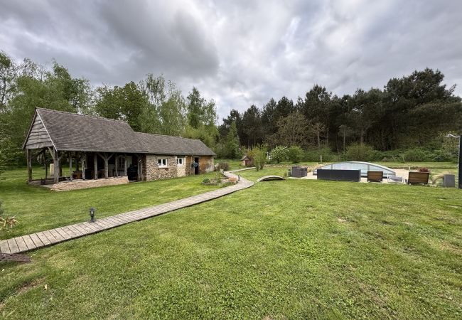 Maison à Roézé-sur-Sarthe - La Parenthèse Verte - 8pers - Piscine - Rêve au Mans Maison à Roézé-sur-Sarthe - La Parenthèse Verte - 8pers - Piscine - Rêve au Mans