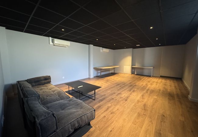 Maison à Le Mans - Villa terracotta - 11pers - 24h du Mans - Rêve au Mans Maison à Le Mans - Villa terracotta - 11pers - 24h du Mans - Rêve au Mans