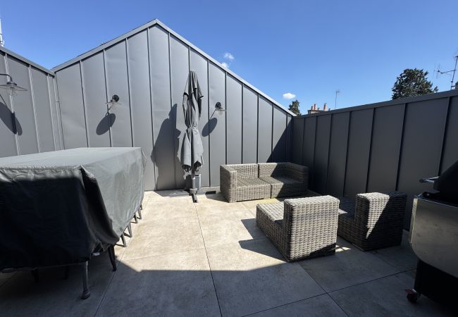 Maison à Le Mans - Villa terracotta - 11pers - 24h du Mans - Rêve au Mans Maison à Le Mans - Villa terracotta - 11pers - 24h du Mans - Rêve au Mans