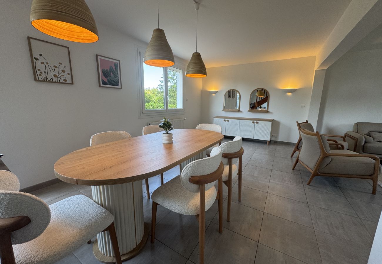 Maison à Ruaudin - La Porte du Circuit - 8pers - Confort - Rêve au Mans