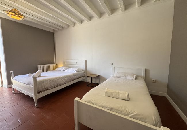 Gîte Rural à Teloché - L’Endurance 24h - 15pers - Circuit Bugatti - Rêve au Mans Gîte Rural à Teloché - L’Endurance 24h - 15pers - Circuit Bugatti - Rêve au Mans