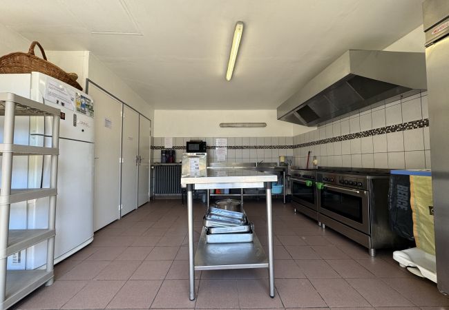 Gîte Rural à Teloché - L’Endurance 24h - 15pers - Circuit Bugatti - Rêve au Mans Gîte Rural à Teloché - L’Endurance 24h - 15pers - Circuit Bugatti - Rêve au Mans