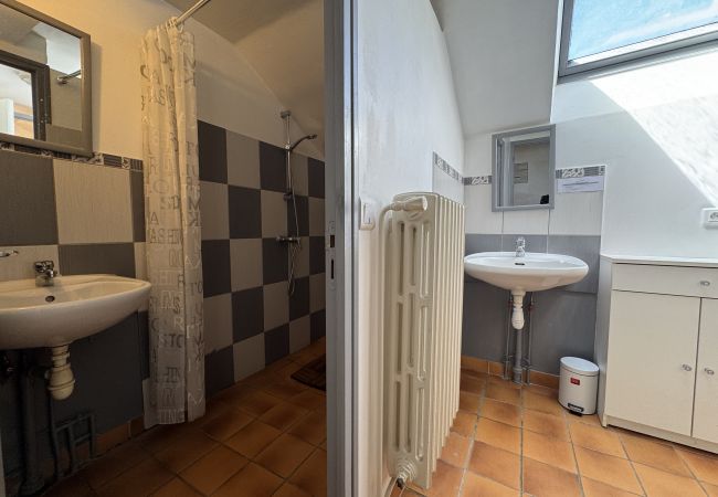 Gîte Rural à Teloché - L’Endurance 24h - 15pers - Circuit Bugatti - Rêve au Mans Gîte Rural à Teloché - L’Endurance 24h - 15pers - Circuit Bugatti - Rêve au Mans