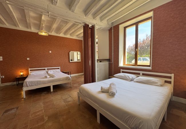 Gîte Rural à Teloché - L’Endurance 24h - 15pers - Circuit Bugatti - Rêve au Mans Gîte Rural à Teloché - L’Endurance 24h - 15pers - Circuit Bugatti - Rêve au Mans