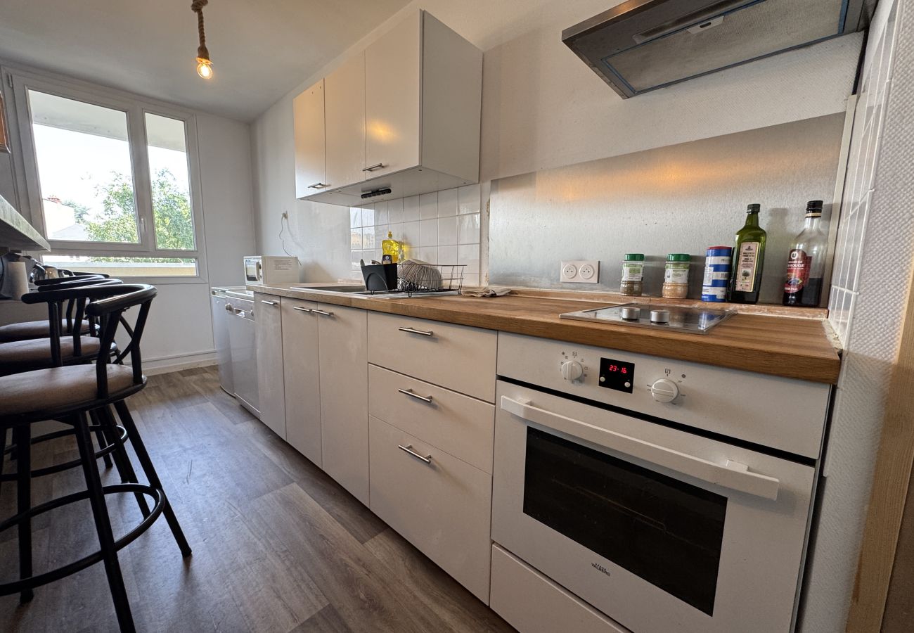 Appartement à Le Mans - Le Bollée - 6pers - balcon - Rêve au Mans