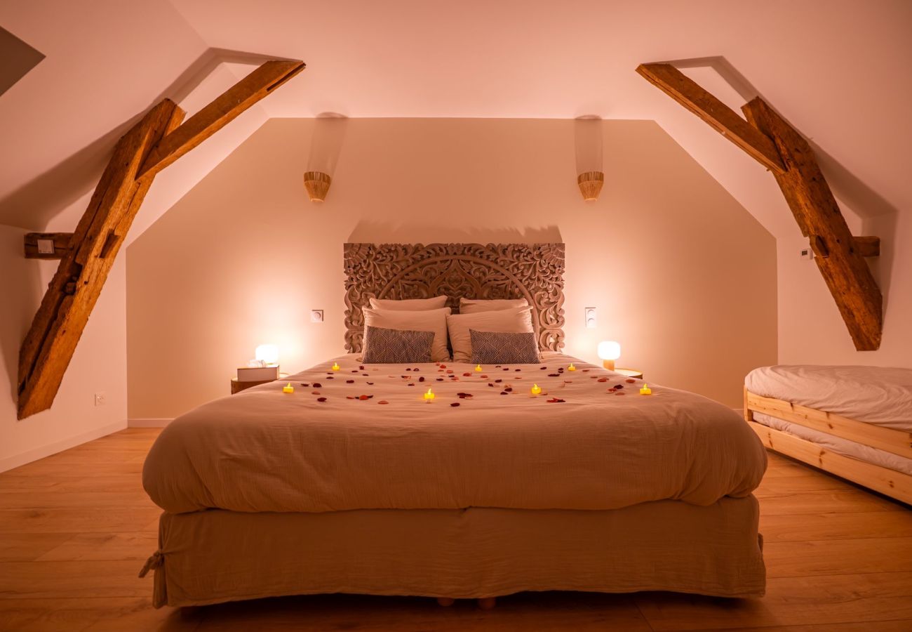 Maison à Parigné-l´Evêque - La Grange de Clyna - Piscine & Jaccuzi Privé - Rêve au Mans