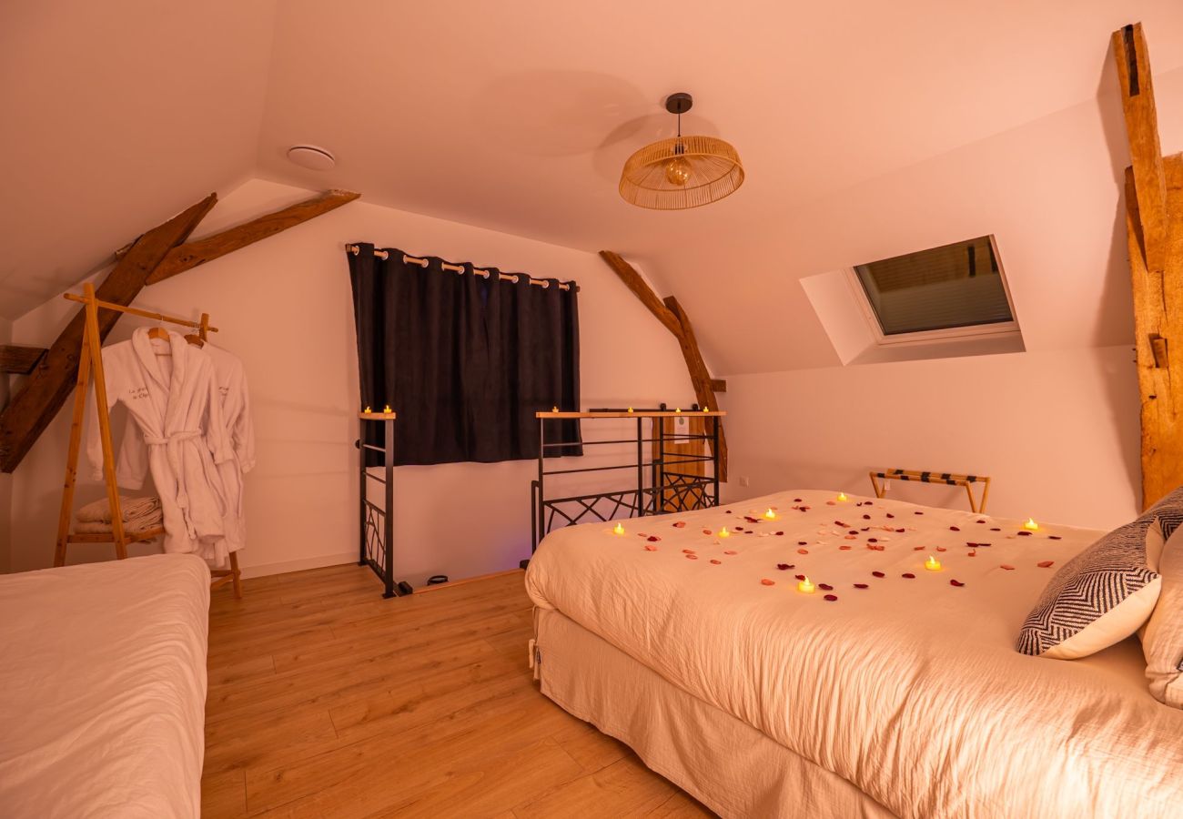 Maison à Parigné-l´Evêque - La Grange de Clyna - Piscine & Jaccuzi Privé - Rêve au Mans