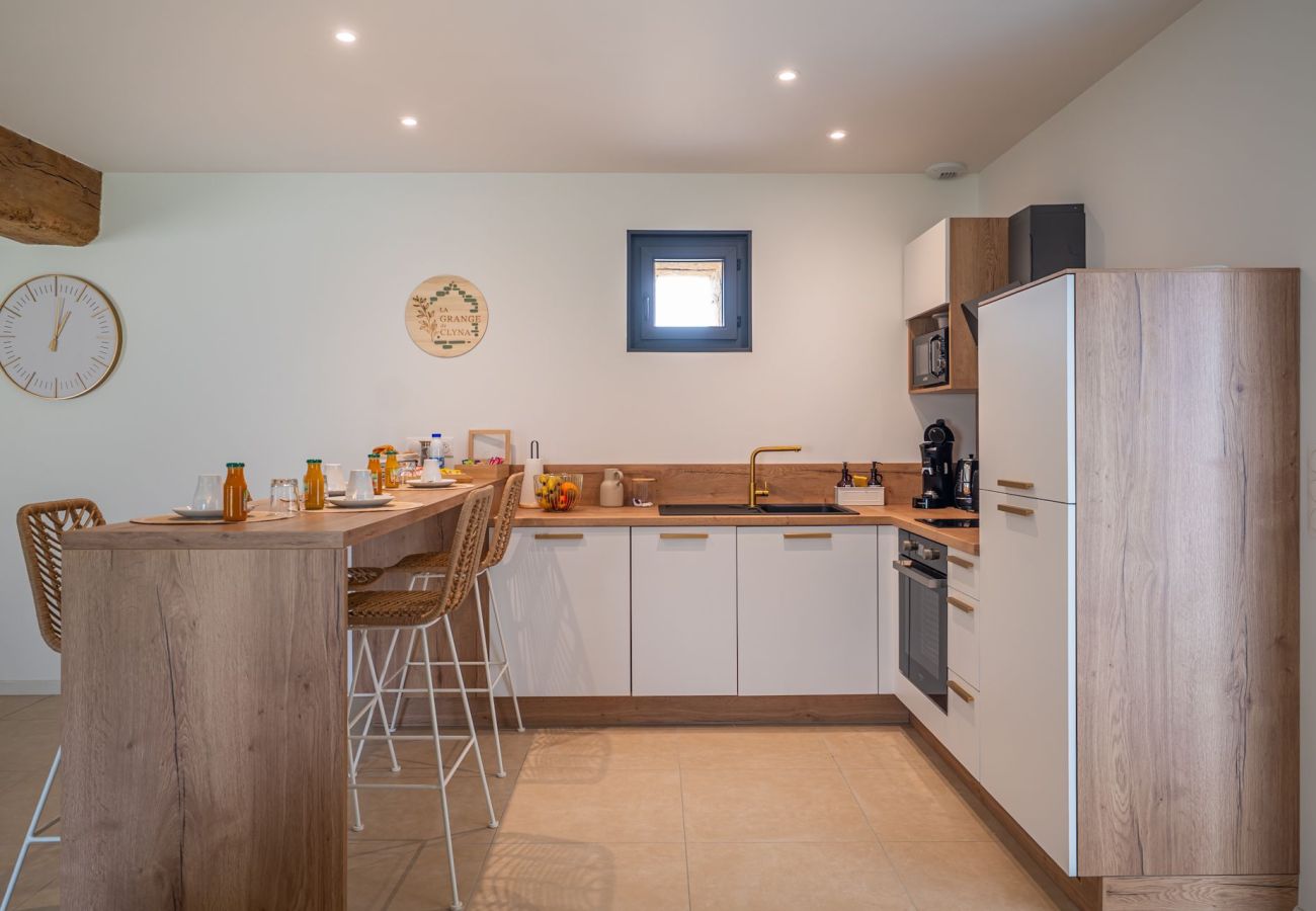 Maison à Parigné-l´Evêque - La Grange de Clyna - Piscine & Jaccuzi Privé - Rêve au Mans